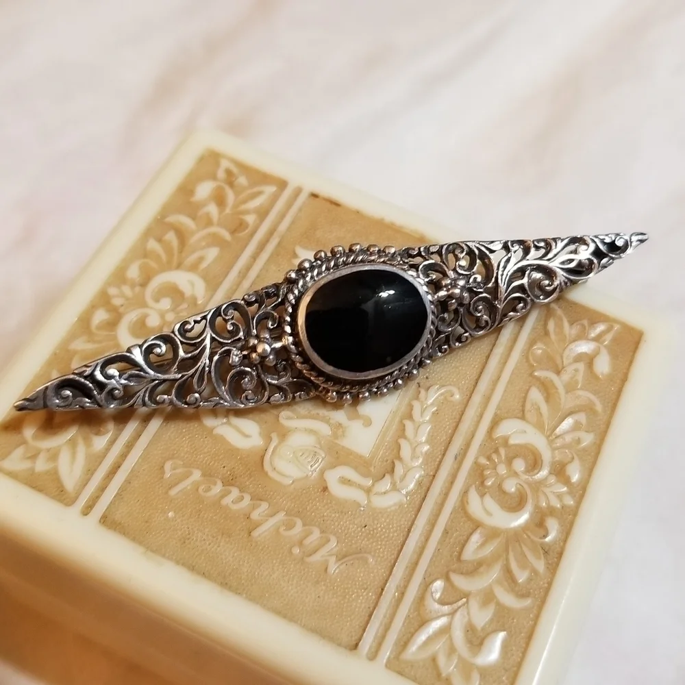 Antique 1930s Sterling Filigree Onyx Bar Brooch